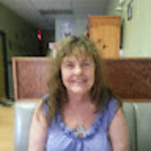 Meet your Posher, Lorraine